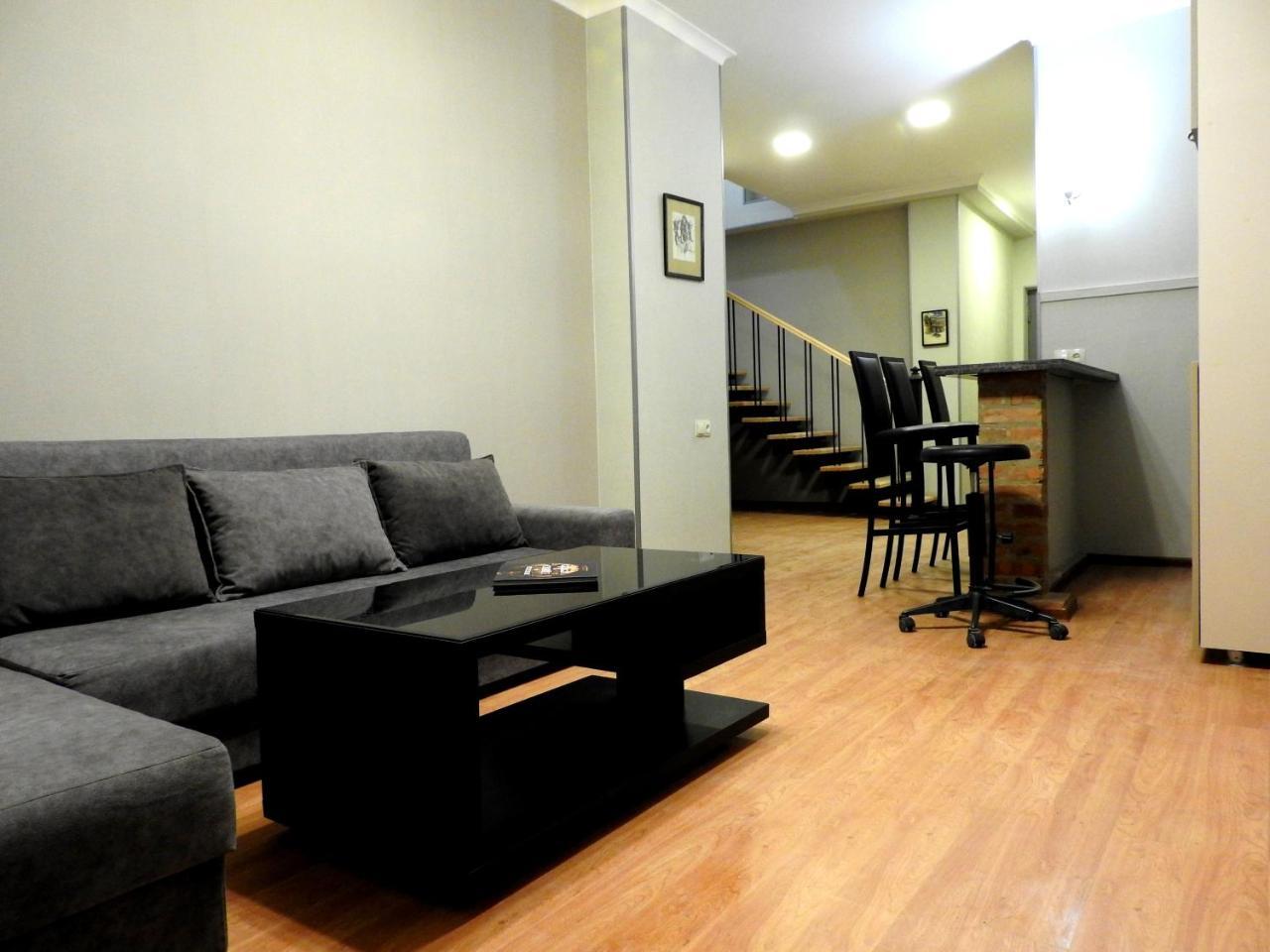 New Tbilisi Terrace Apartment Bagian luar foto