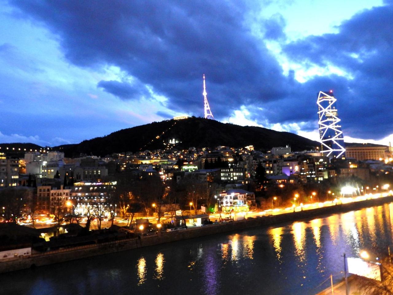New Tbilisi Terrace Apartment Bagian luar foto