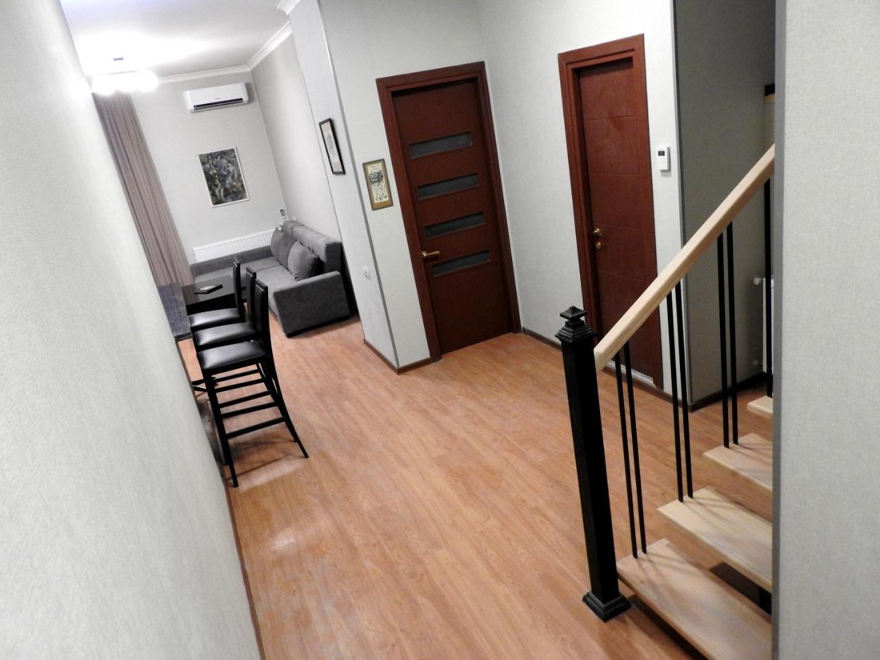 New Tbilisi Terrace Apartment Bagian luar foto