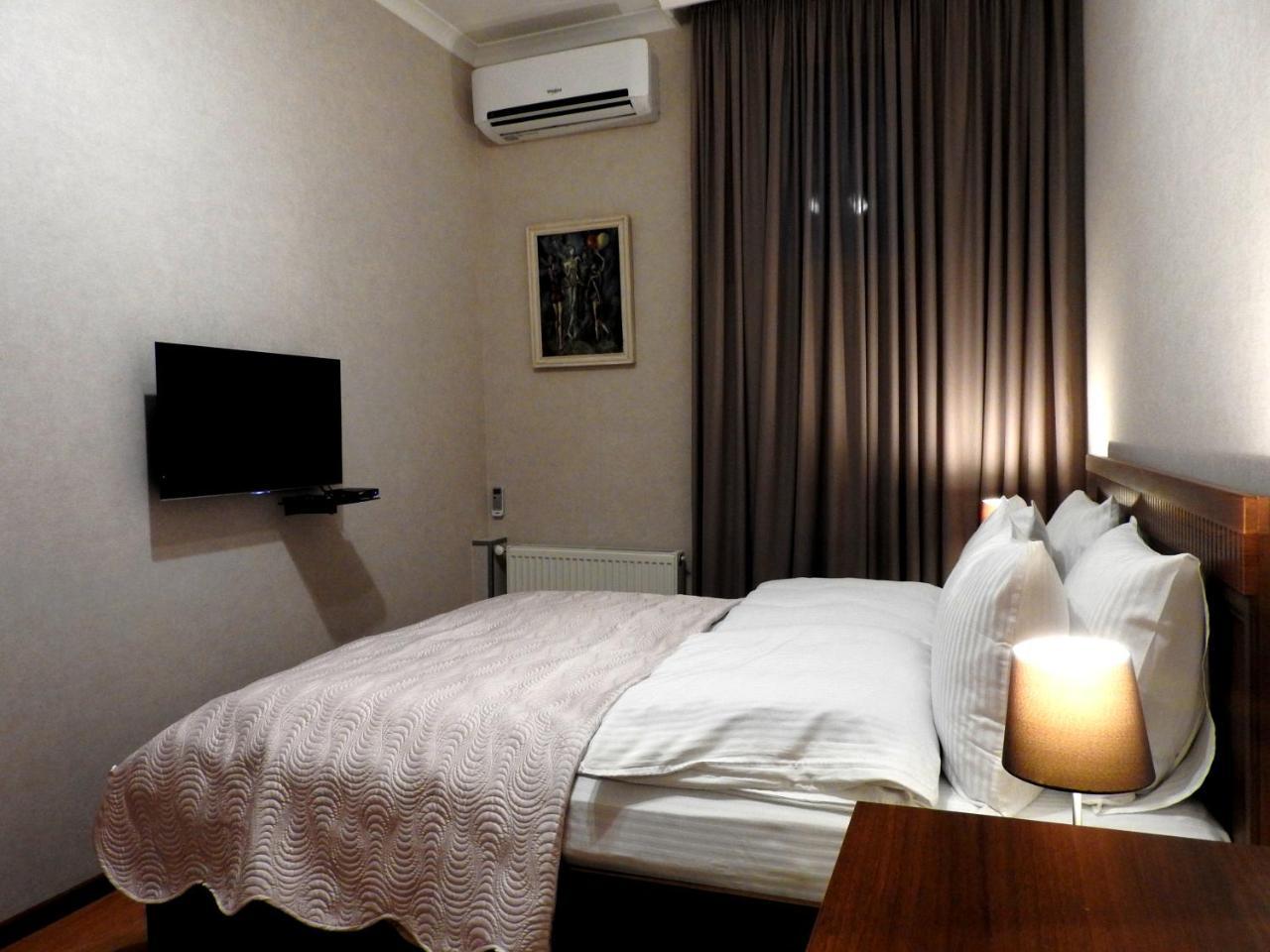 New Tbilisi Terrace Apartment Bagian luar foto