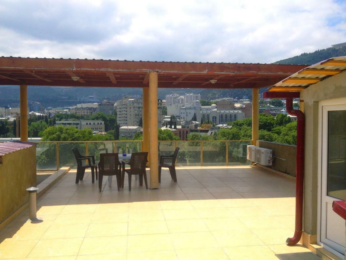 New Tbilisi Terrace Apartment Bagian luar foto