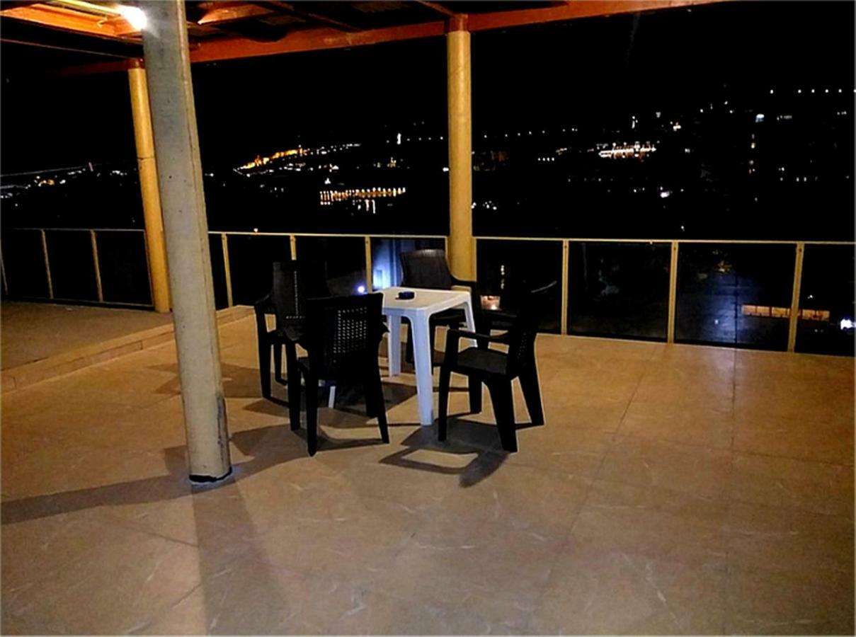 New Tbilisi Terrace Apartment Bagian luar foto